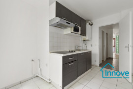 
                                                                                        Vente
                                                                                         3p en bon état, calme et traversant, balcon, DPE D. Résidence