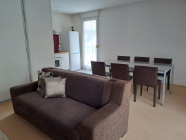 
                                                                                        Vente
                                                                                         Appartement 2 pièces avec Garage et Balcon filant