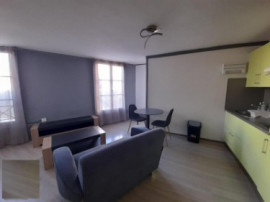 
                                                                                        Location
                                                                                         Appartement 2 pièces de 32m² meublé 1 chambre