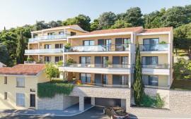 
                                                                                        Vente
                                                                                         Appartement 2 pièces Dernier étage La Turbie a vendre VUE MER