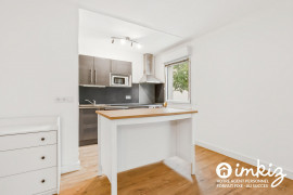 
                                                                                        Vente
                                                                                         Appartement 2 pièces, vient d être refait à neuf