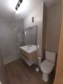 
                                                                                        Vente
                                                                                         Appartement 2P, refait à neuf, 50m²,lumineux, cave