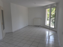 
                                                                                        Vente
                                                                                         appartement 3 pièces