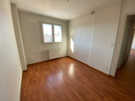 
                                                                                        Location
                                                                                         appartement 3 pièces 51 m²