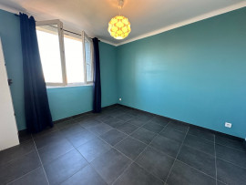 
                                                                                        Vente
                                                                                         Appartement 3 pièces 65m²