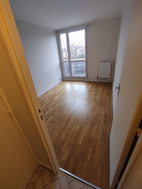 
                                                                                        Location
                                                                                         Appartement 3 pièces 65m2 Créteil