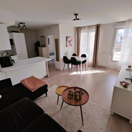 
                                                                                        Vente
                                                                                         Appartement 3 pièces