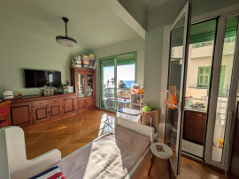 
                                                                                        Vente
                                                                                         Appartement 3 pieces a vendre Nice Promenade des anglais au calme avec VUE MER