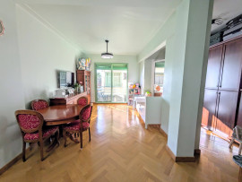 
                                                                                        Vente
                                                                                         Appartement 3 pieces a vendre Nice Promenade des anglais au calme avec VUE MER