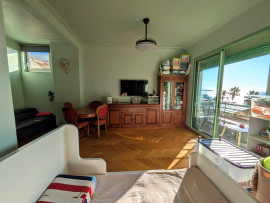 
                                                                                        Vente
                                                                                         Appartement 3 pieces a vendre Nice Promenade des anglais au calme avec VUE MER