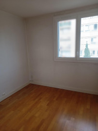 
                                                                                        Vente
                                                                                         Appartement 4 pièces