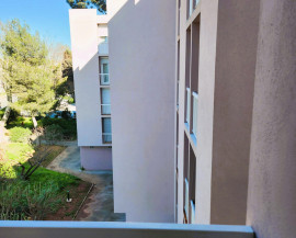 
                                                                                        Vente
                                                                                         Appartement 4 pièces 75 m²  Toulon Est