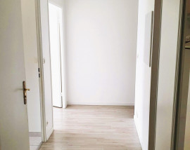 
                                                                                        Vente
                                                                                         Appartement 4 pièces - 82m2