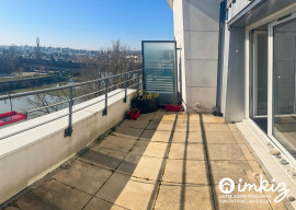 
                                                                                        Vente
                                                                                         Appartement 4 pièces avec terrasse sans vis à vis