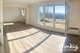 
                                                                                        Vente
                                                                                         Appartement 4 pièces avec terrasse sans vis à vis