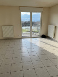 
                                                                                        Location
                                                                                         Appartement - 45m² - Metz