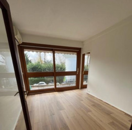 
                                                                                        Vente
                                                                                         Appartement 5 pièces