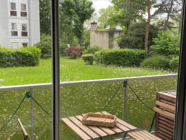 
                                                                                        Vente
                                                                                         Appartement 5 pièces avec balcon - 4 chambres