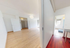 
                                                                                        Vente
                                                                                         Appartement 5 pièces avec balcon - 4 chambres