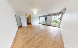 
                                                                                        Vente
                                                                                         Appartement 5 pièces avec balcon - 4 chambres