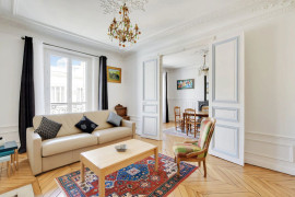 
                                                                                        Location
                                                                                         Appartement cosy et chaleureux au coeur du 10ème