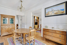 
                                                                                        Location
                                                                                         Appartement cosy et chaleureux au coeur du 10ème