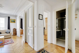 
                                                                                        Location
                                                                                         Appartement cosy et chaleureux au coeur du 10ème