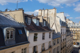 
                                                                                        Location
                                                                                         Appartement de charme meublé au coeur de Paris