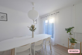 
                                                                                        Location
                                                                                         Appartement de type F4 entièrement meublé et en très bon état à Valence - 526552