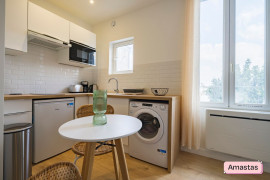 
                                                                                        Location
                                                                                         Appartement deux pièces au bord de la Seine - CHOISY-LE-ROY