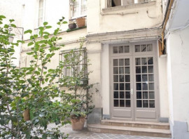 
                                                                                        Location
                                                                                         Appartement deux pièces meublé en courte durée