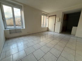 
                                                                                        Location
                                                                                         Appartement F2 lumineux de 46m² avec terrasse