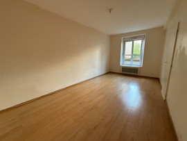 
                                                                                        Location
                                                                                         Appartement F2 lumineux de 46m² avec terrasse