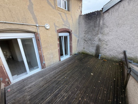 
                                                                                        Location
                                                                                         Appartement F2 lumineux de 46m² avec terrasse