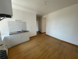 
                                                                                        Location
                                                                                         Appartement F3 lumineux de 51m²