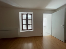 
                                                                                        Location
                                                                                         Appartement F3 lumineux de 67m²