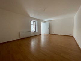 
                                                                                        Location
                                                                                         Appartement F3 lumineux de 67m²