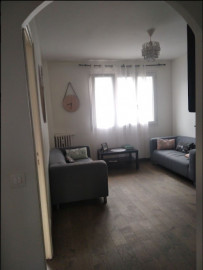 
                                                                                        Location
                                                                                         Appartement lumineux tout confort