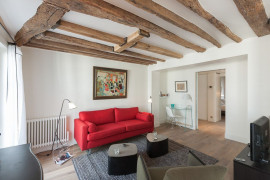 
                                                                                        Location
                                                                                         Appartement meublé au cœur de St Germain des Prés