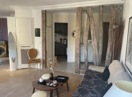 
                                                                                        Location
                                                                                         Appartement Meublé au coeur du 10ème