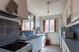 
                                                                                        Location
                                                                                         Appartement meublé cosy, courte durée