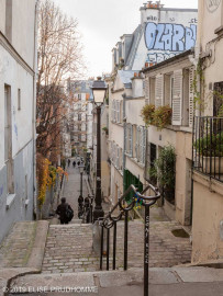 
                                                                                        Location
                                                                                         Appartement meublé dans un quartier calme/familial