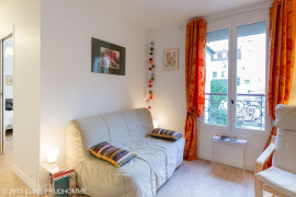 
                                                                                        Location
                                                                                         Appartement meublé dans un quartier calme/familial