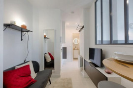 
                                                                                        Location
                                                                                         Appartement meublé de 18 m2