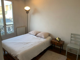 
                                                                                        Location
                                                                                         Appartement meublé, deux pièces, courte durée