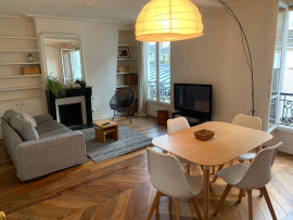 
                                                                                        Location
                                                                                         Appartement meublé, deux pièces, courte durée