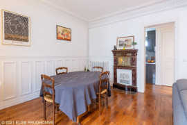 
                                                                                        Location
                                                                                         Appartement meublé en courte durée