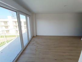 
                                                                                        Location
                                                                                         Appartement neuf, T3, Rivery