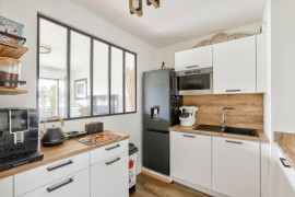 
                                                                                        Vente
                                                                                         Appartement récent  4 pièces Quartier Coeuilly