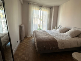 
                                                                                        Location
                                                                                         Appartement renové tout confort au calme Bas Montreuil (loyer tout inclus)